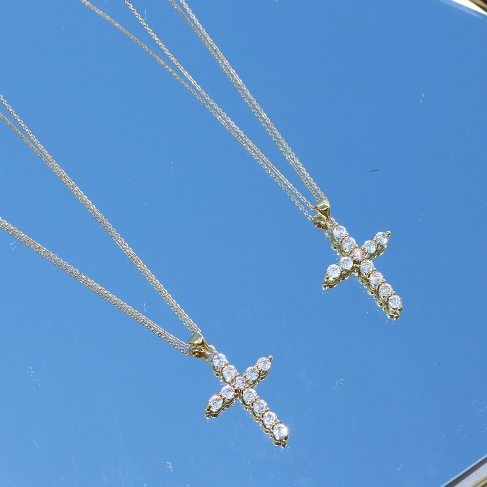 Big cross necklace